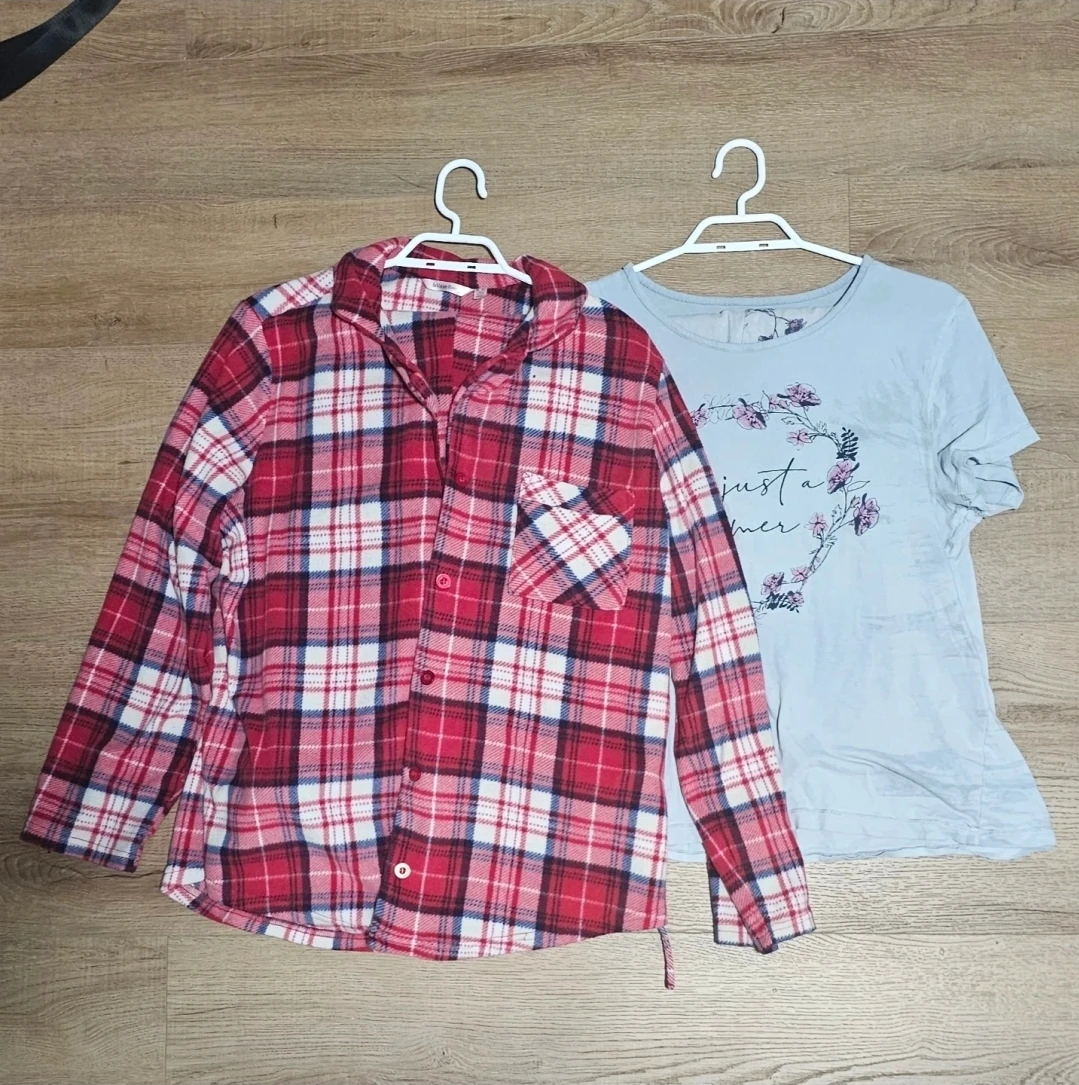 $30 Clothing LOT - photo 5