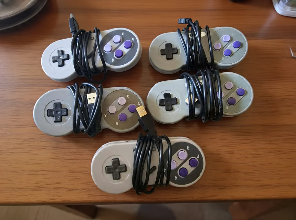 5 x USB Retro Game Controllers for SNES Style Gaming