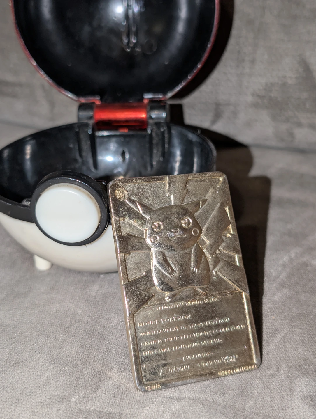 Vintage 1999 BK Pokémon Pikachu 23K Gold-Plated Card - photo 4