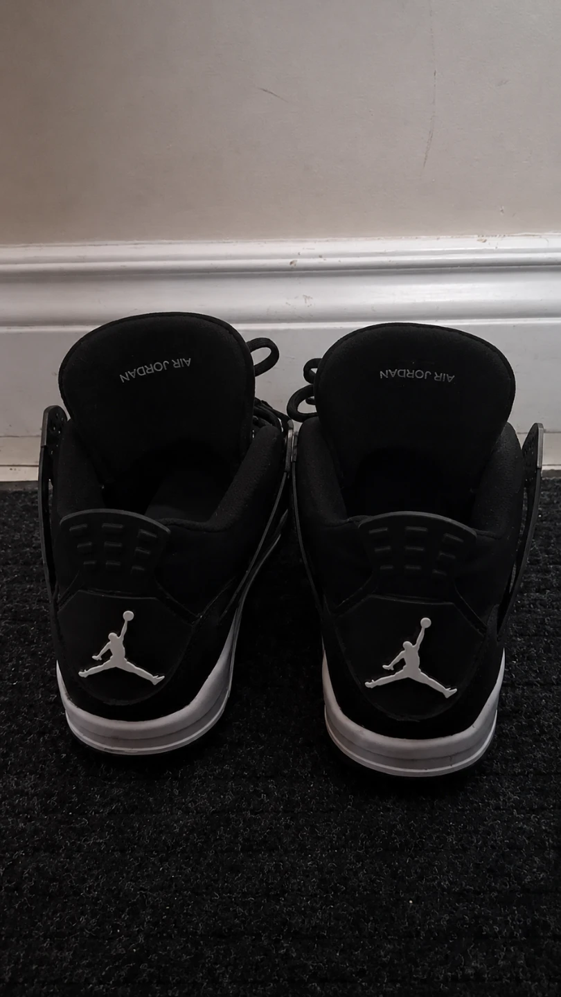 Jordan 4 White Thunder - photo 3