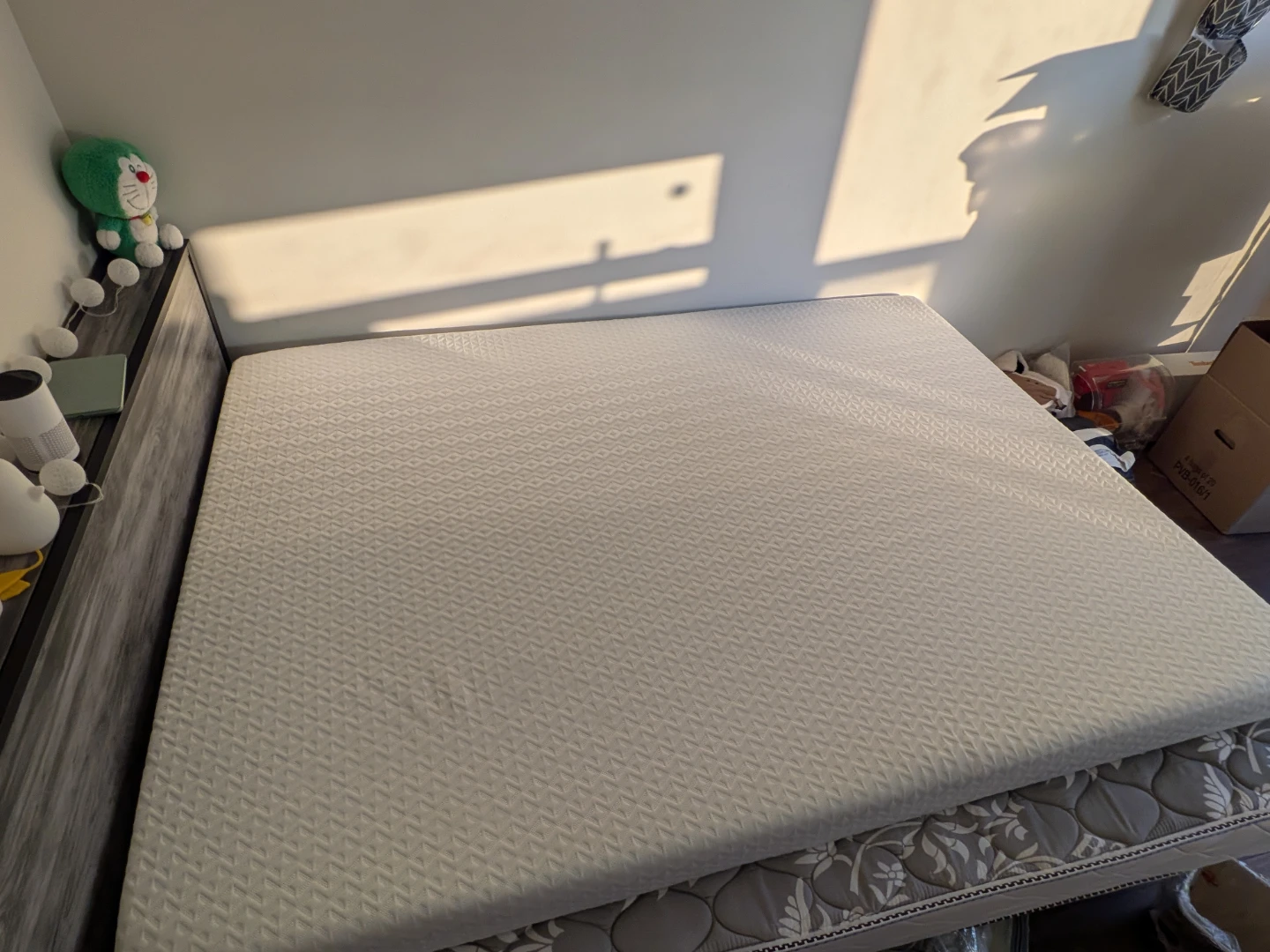 BedStory Mattress topper - 4 inches **Pickup date: Aug 21 only**