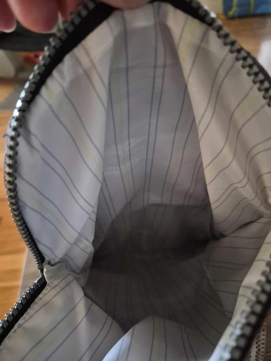 Lululemon crossbody - photo 3
