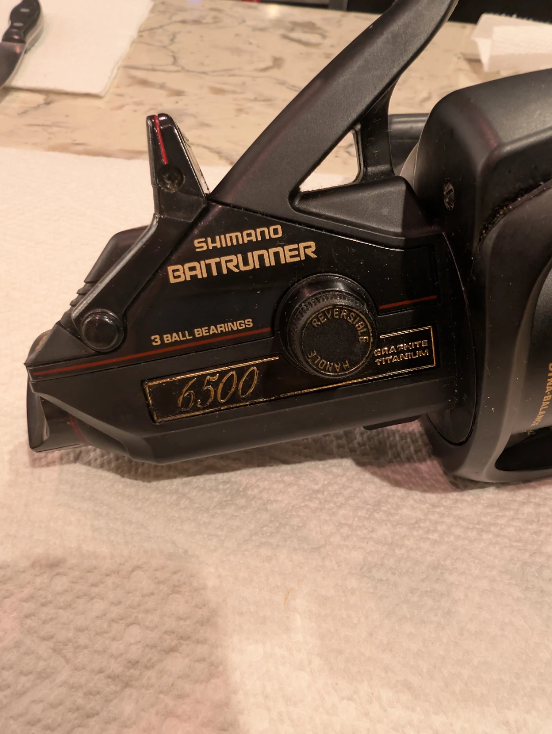 Shimano Baitrunner 6500B Graphite - Titanium Body Fishing Reel - photo 3