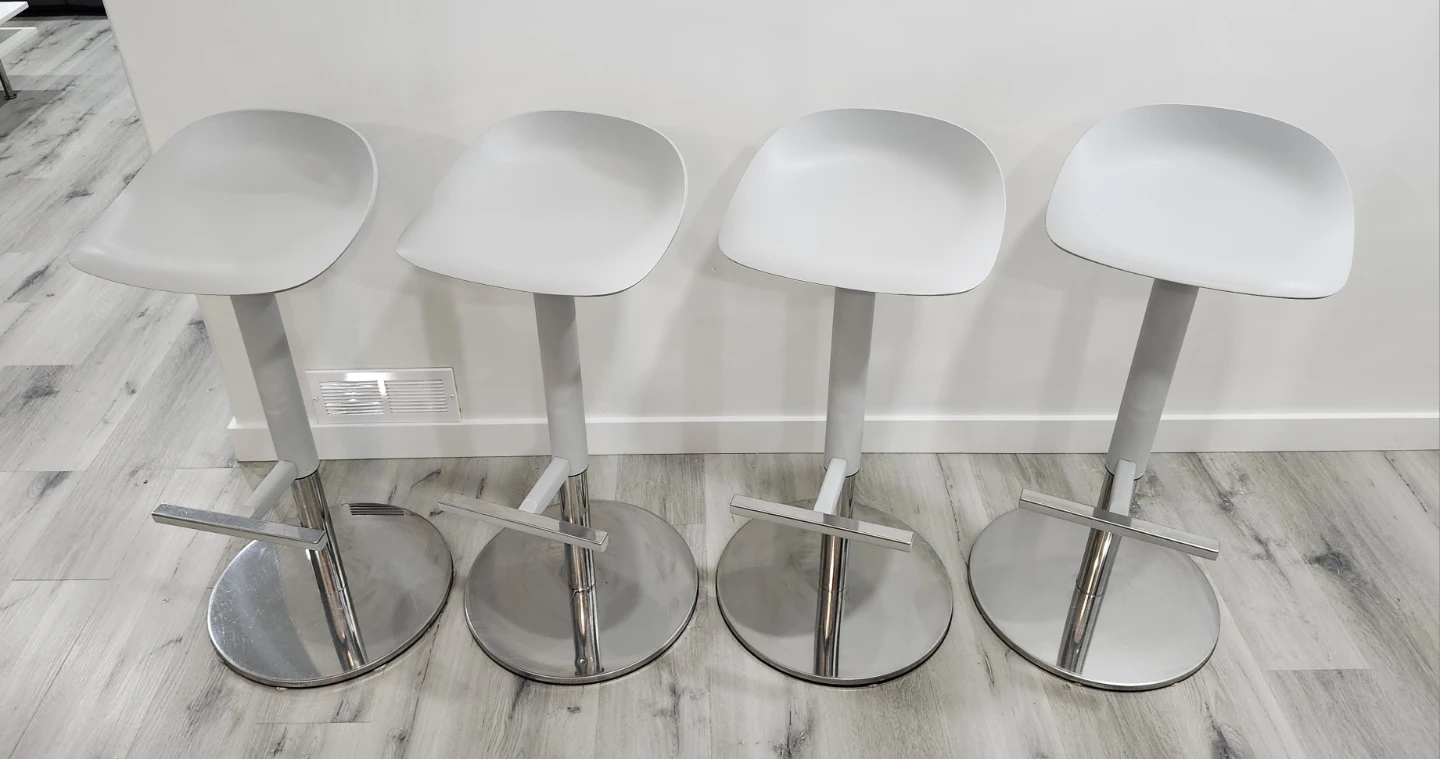 Set of 4 Grey Bar Stools - photo 3