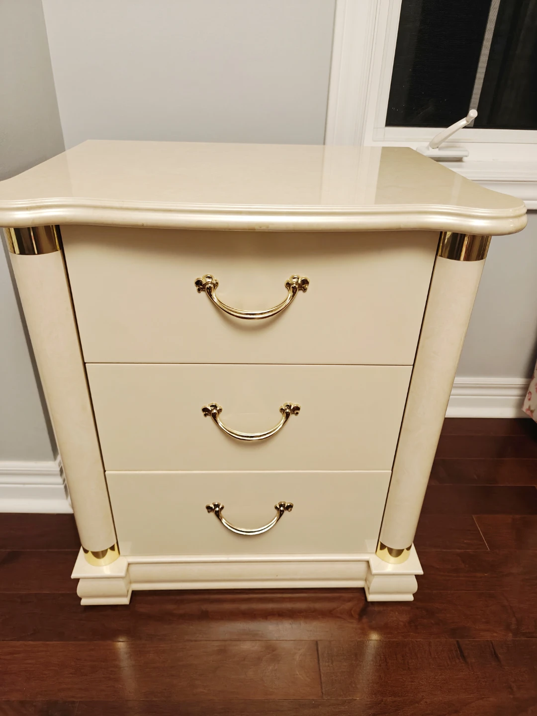 2 pcs Cream and Gold 3-Drawer Nightstand - photo 2