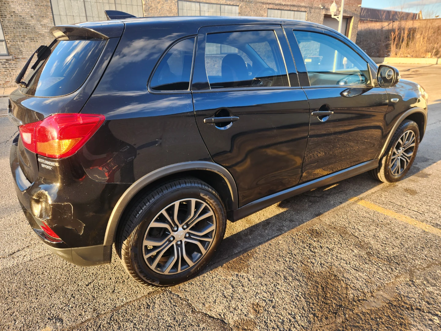 2019 Mitsubishi Outlander Sport LE - photo 5