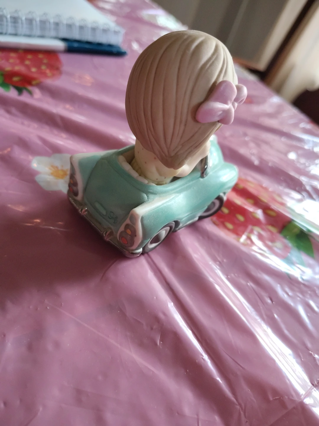 Precious Moments A Rebel With A Cause Figurine - photo 2