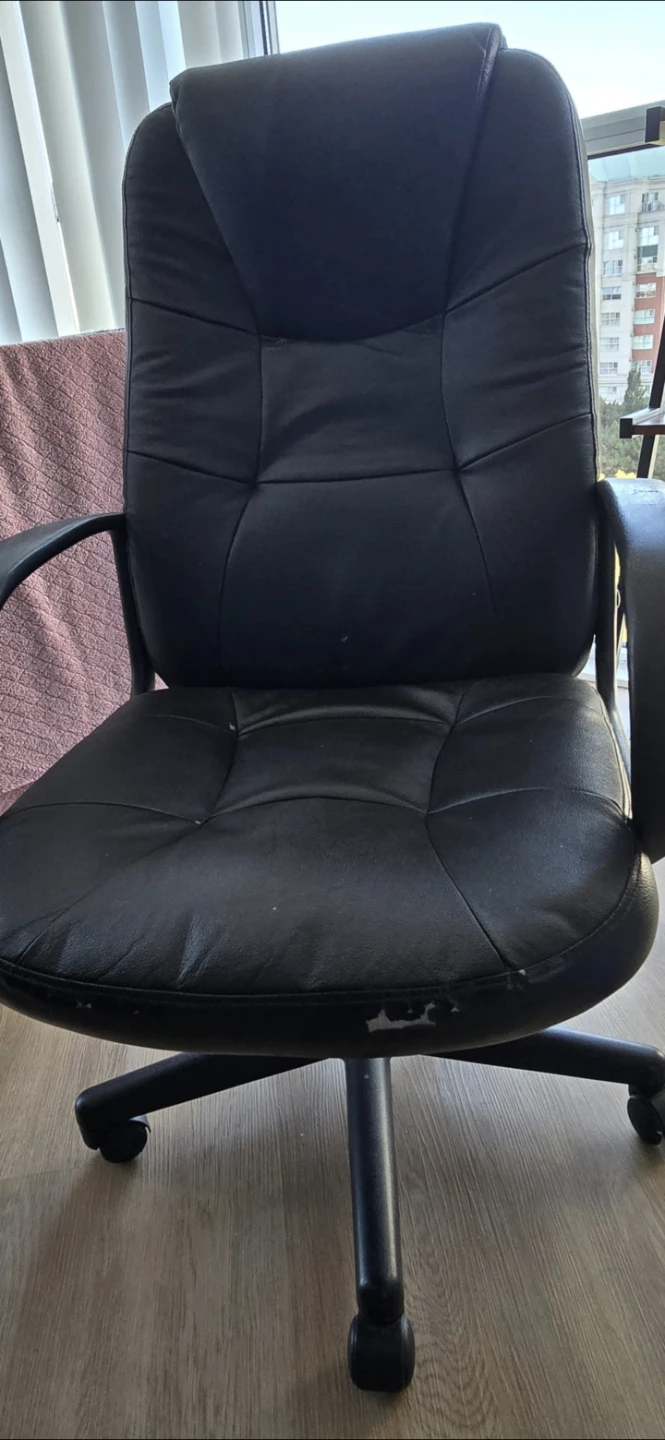 Black Office Chair