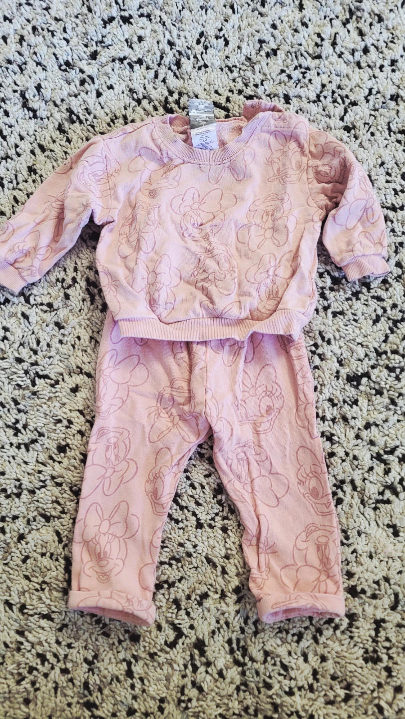 Moving sale. Assorted baby girl cloths - photo 3