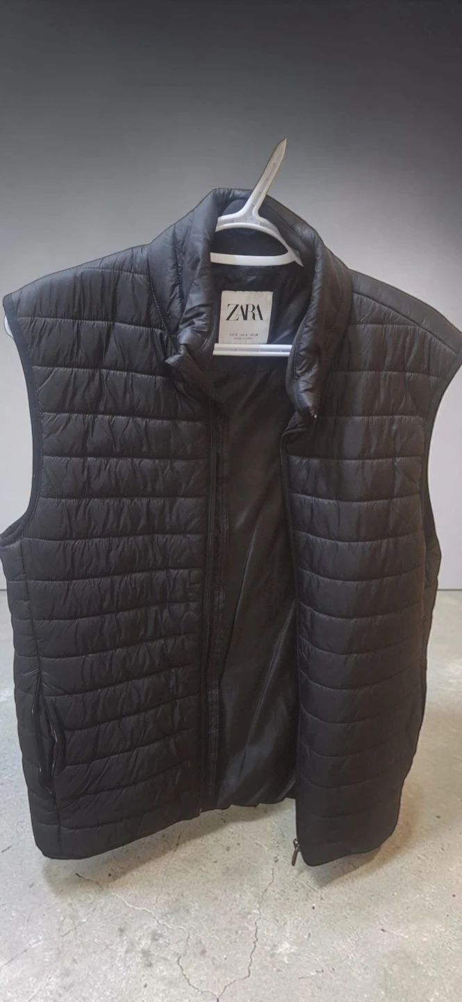 Black Zara Puffer Vest