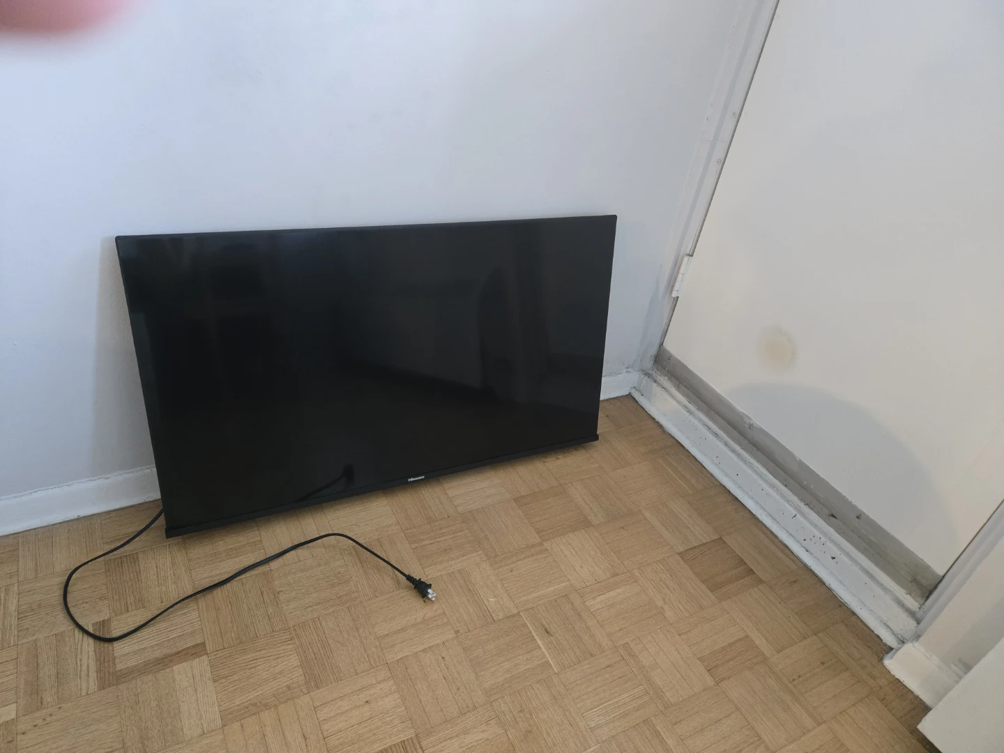 Hisense 40" 1080p HD LED VIDAA Smart TV (40A4KV) - 2023