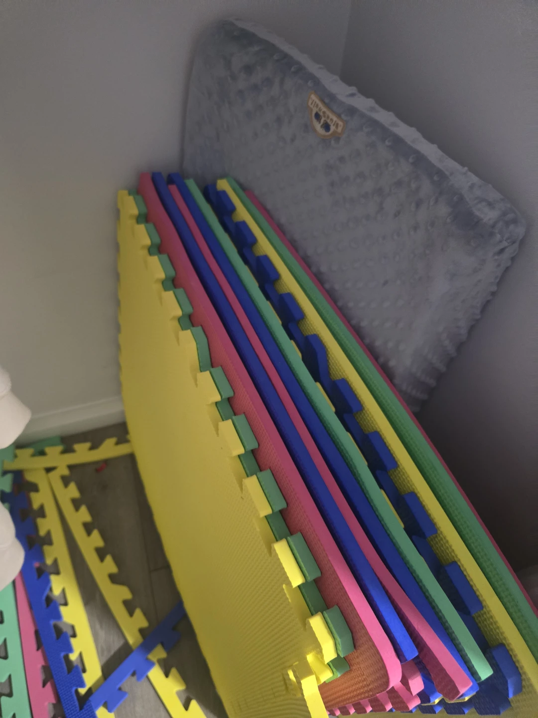 Multicolour Interlocking Foam Floor Mats
