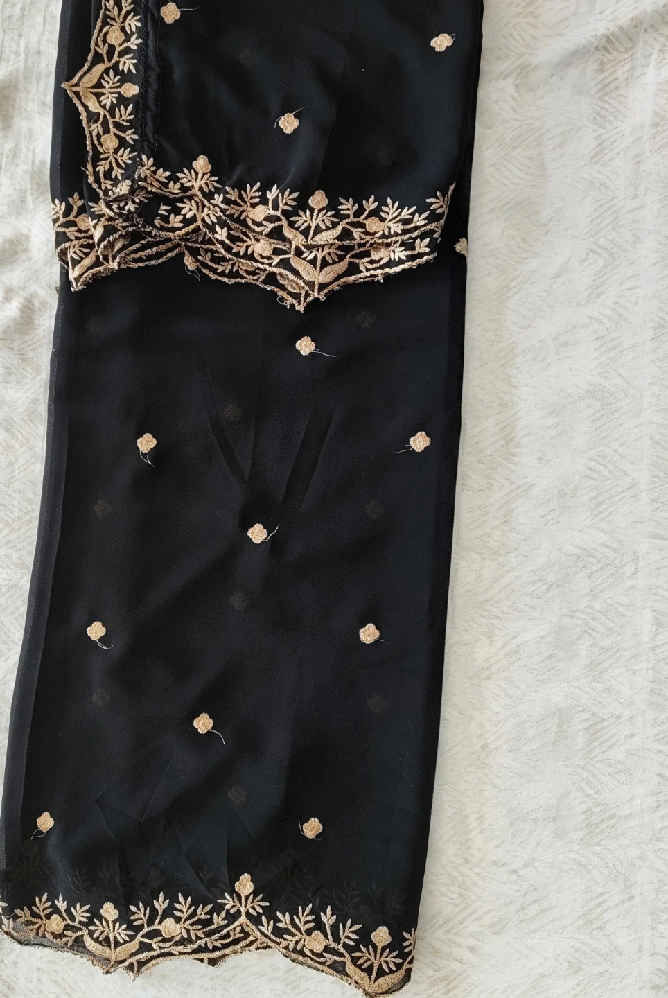 Black Embroidered Gown , never worn - photo 3