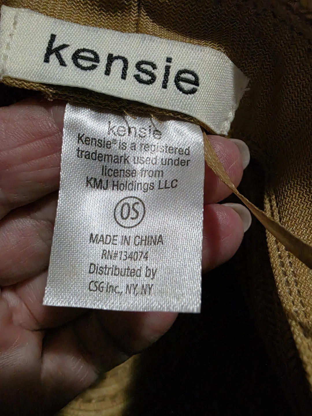 Stylish Kensie cloche hat - photo 3