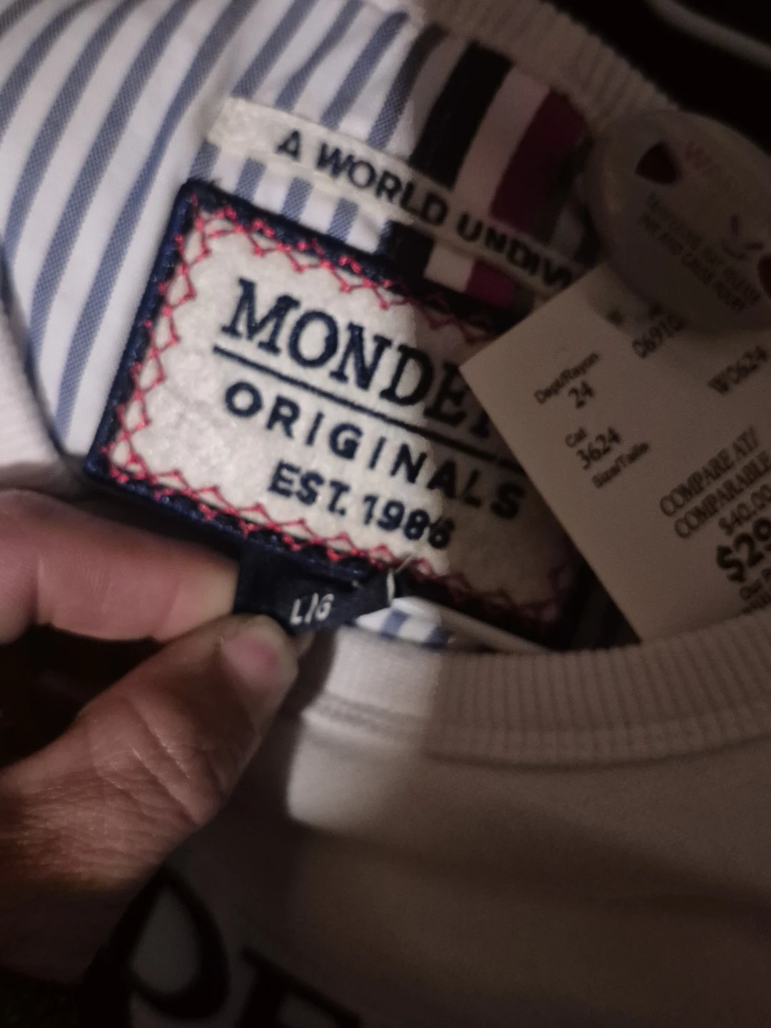 Mondetta Originals "A World Undivided" Sweatshirt XL - photo 4