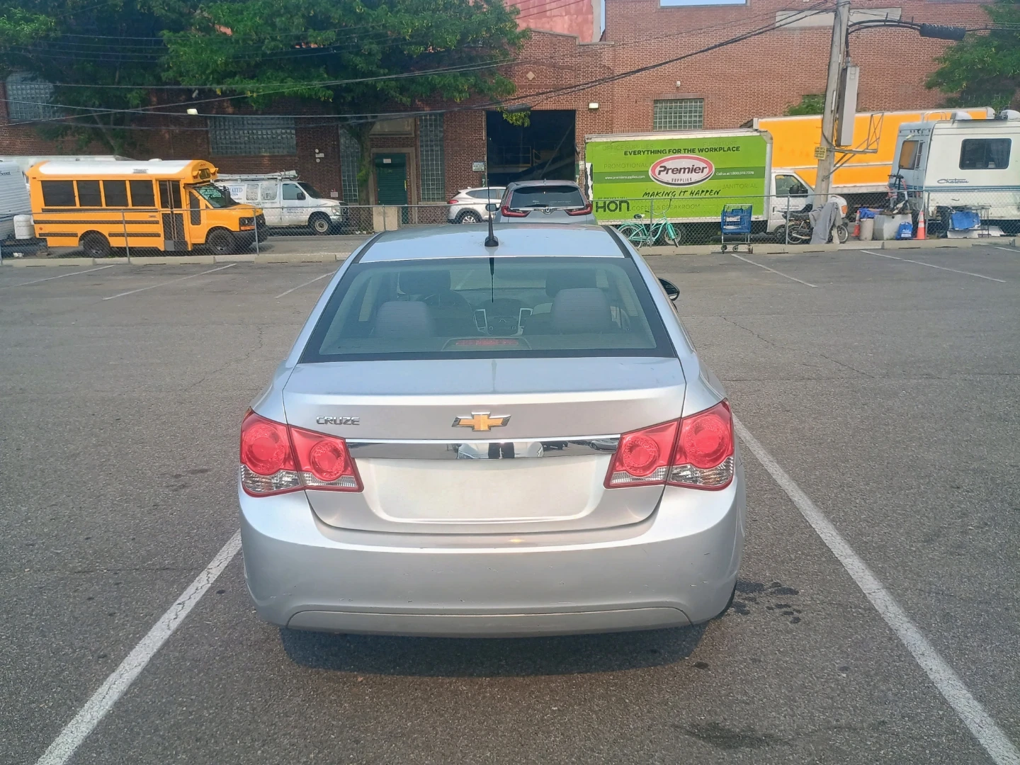 Silver Chevrolet Cruze Sedan