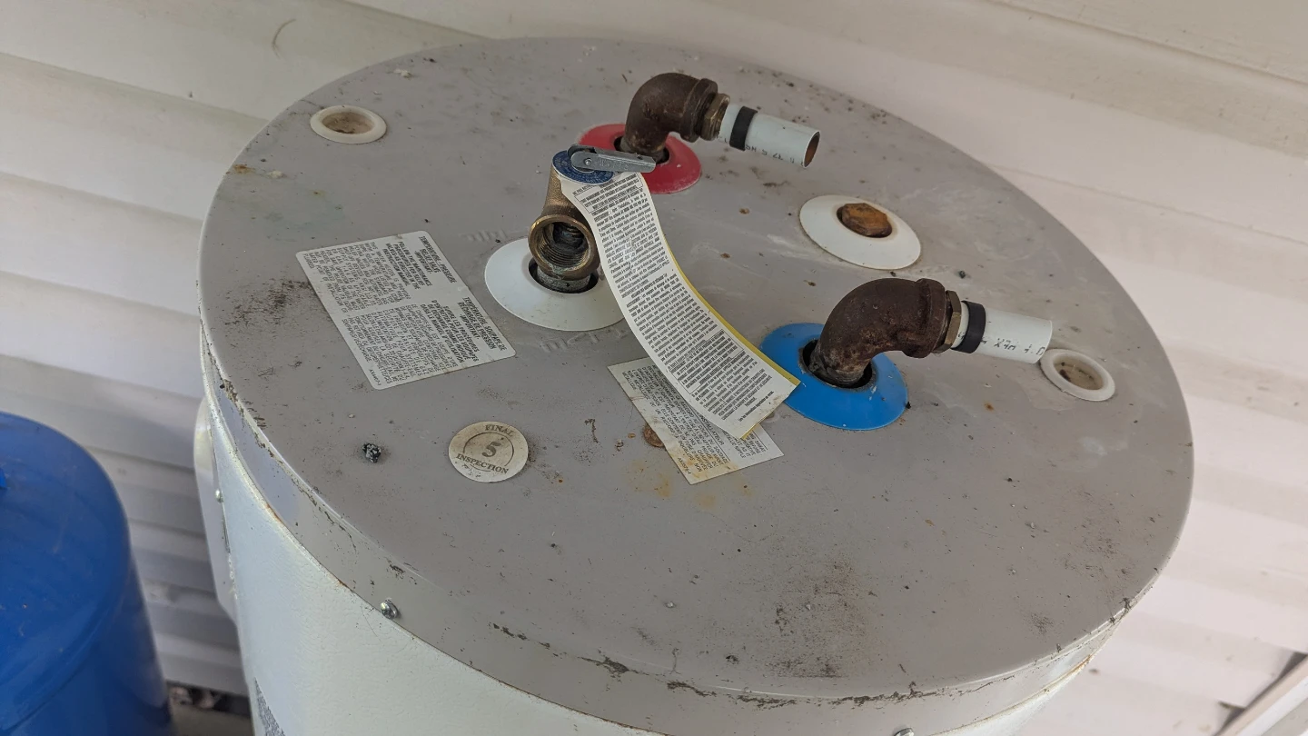 GE Electric Water Heater - photo 2