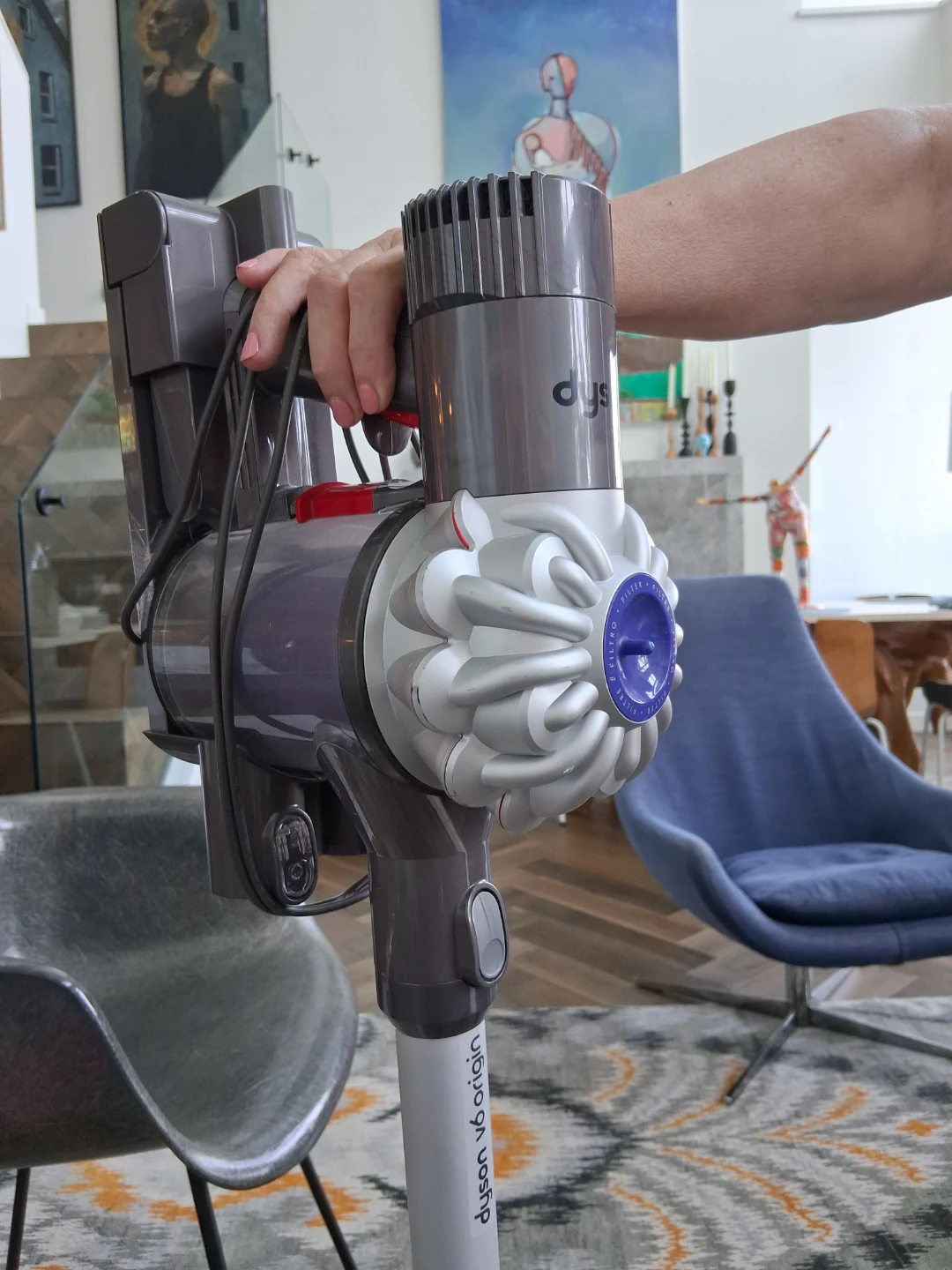 Dyson V6 origin cordless vacuum - photo 2