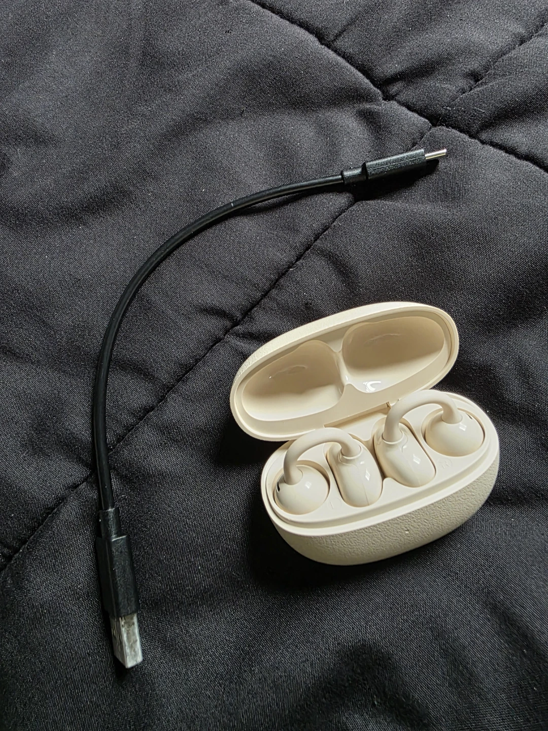 Bluetooth headphones