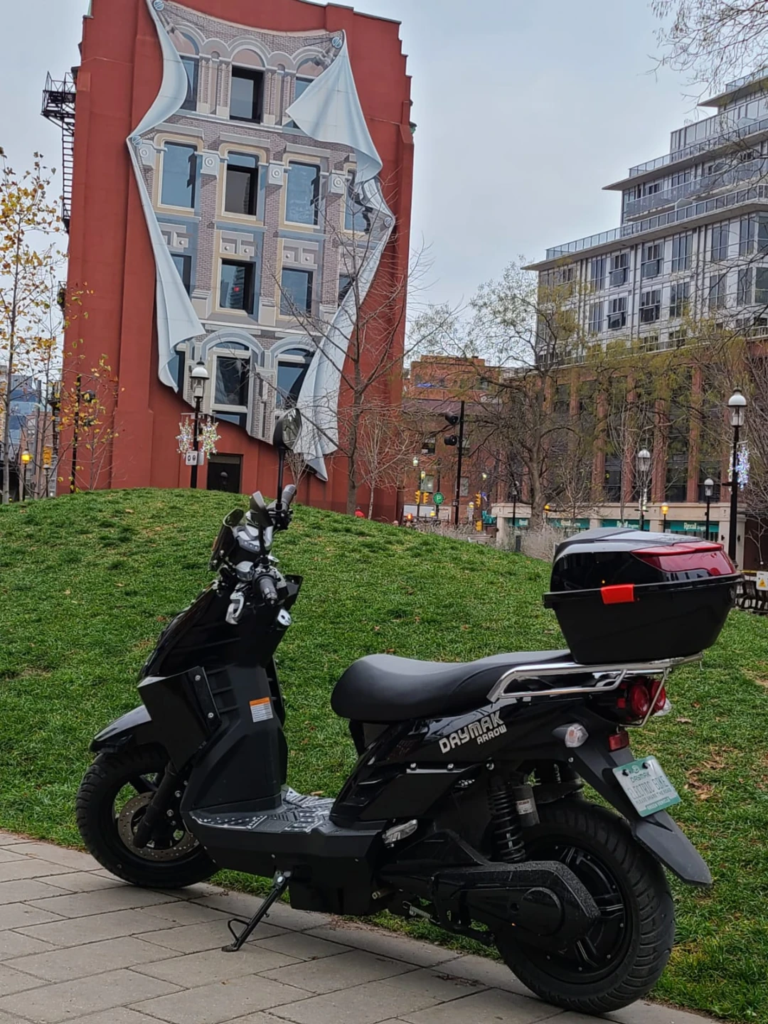 Arrow-Daymak Electric Scooter