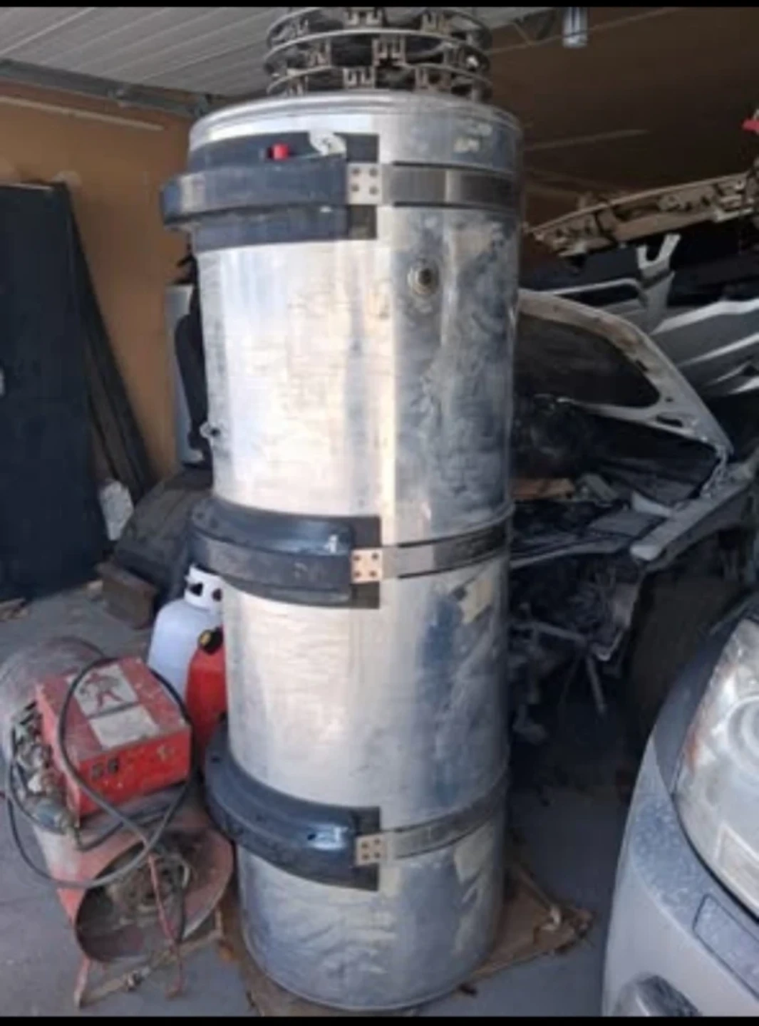 Truck fuel tank - photo 2