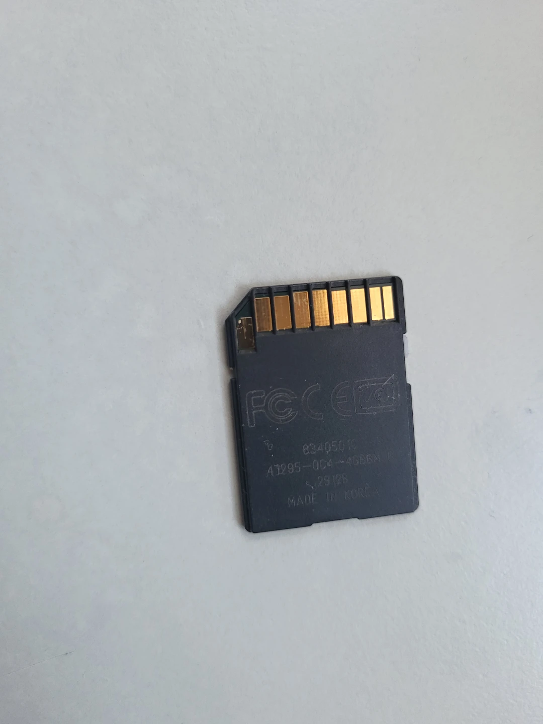 Lexar Multi-Use 4GB SDHC Memory Card - photo 2