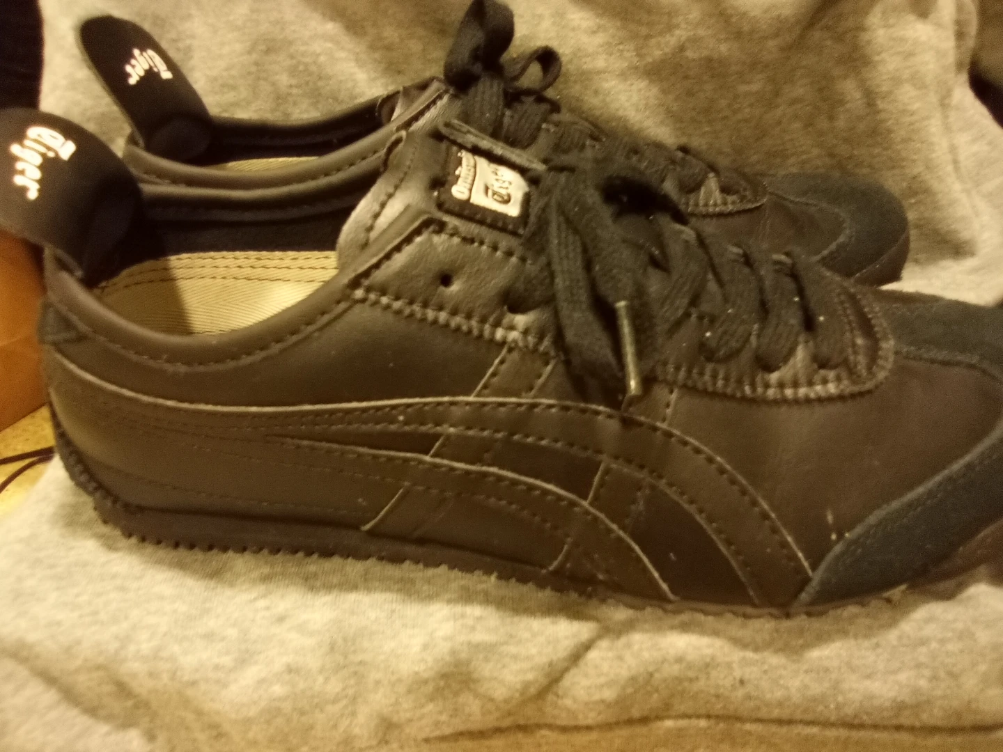 Onitsuka Tiger black sneakers