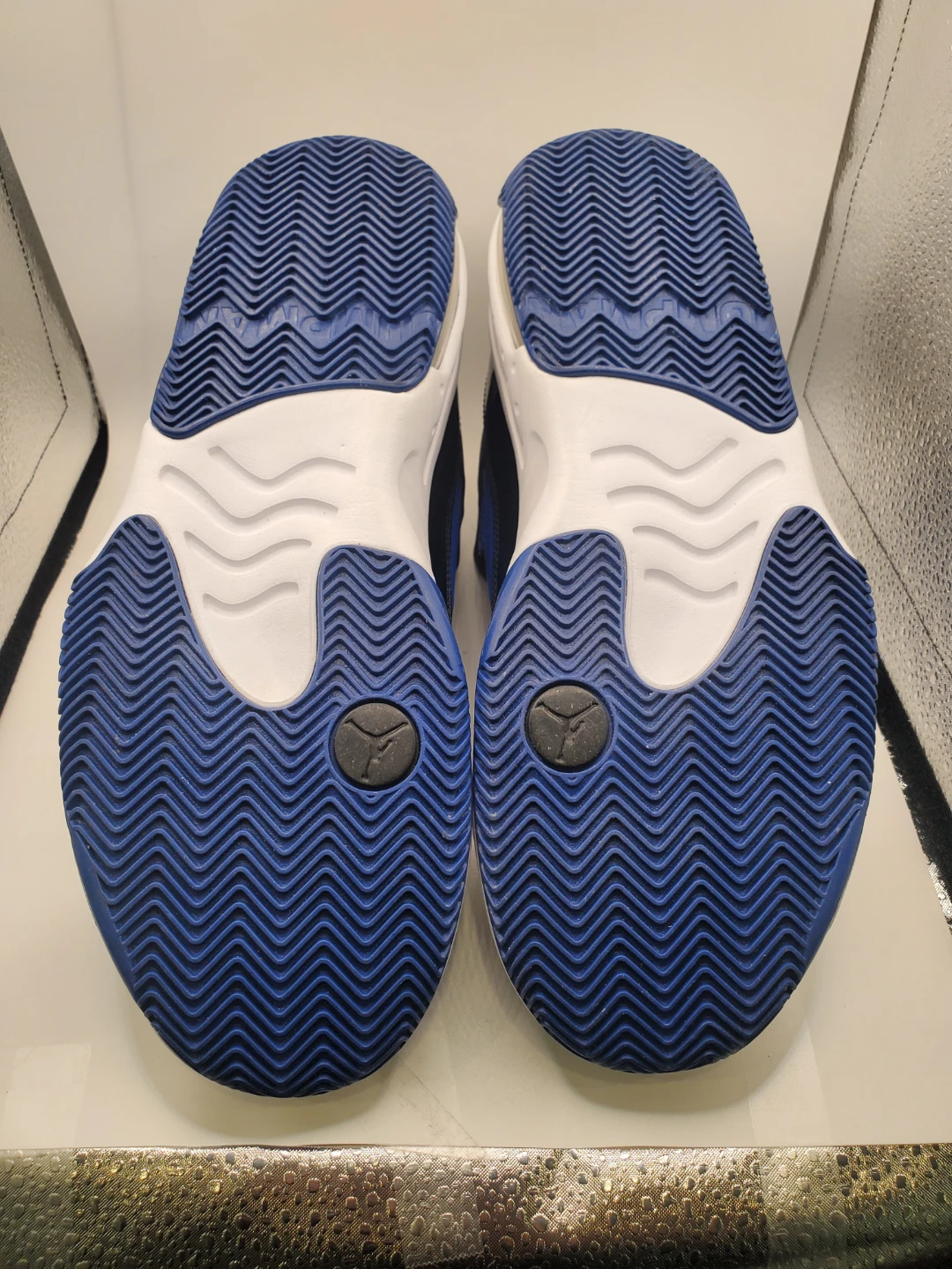 Jordan Max Aura 2 Game Royal Size 7 - photo 2