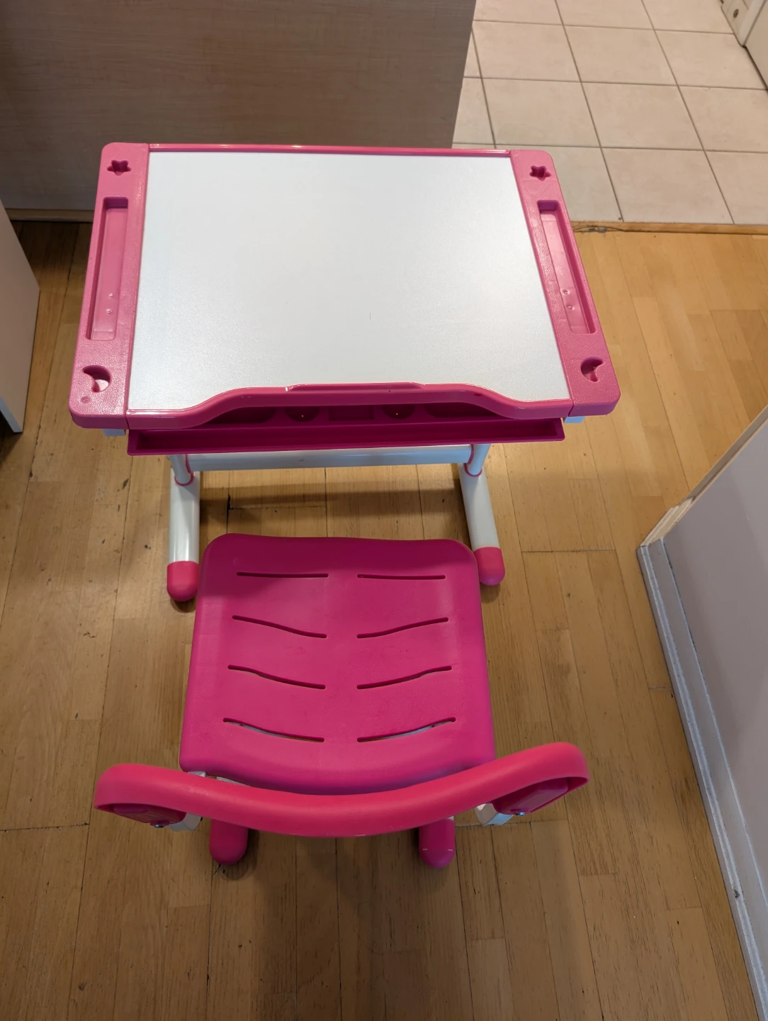 Pink Kids desk and Chair set - photo 4