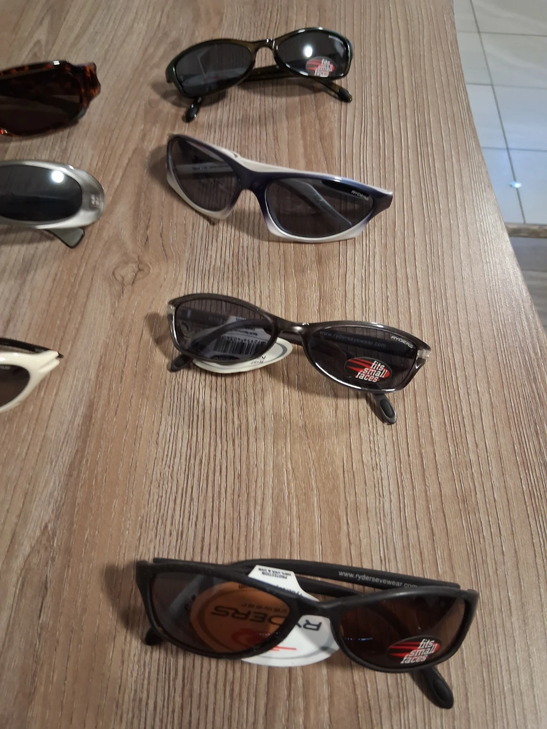 12 pairs ofnl Ryder sunglasses - photo 2