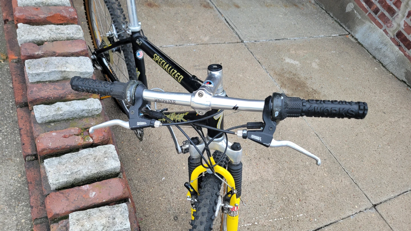 Specialized Stumpjumper Mountain Bike - photo 5