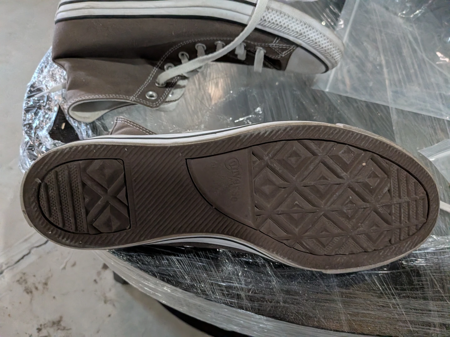 Size 10.5 Converse men's - photo 4