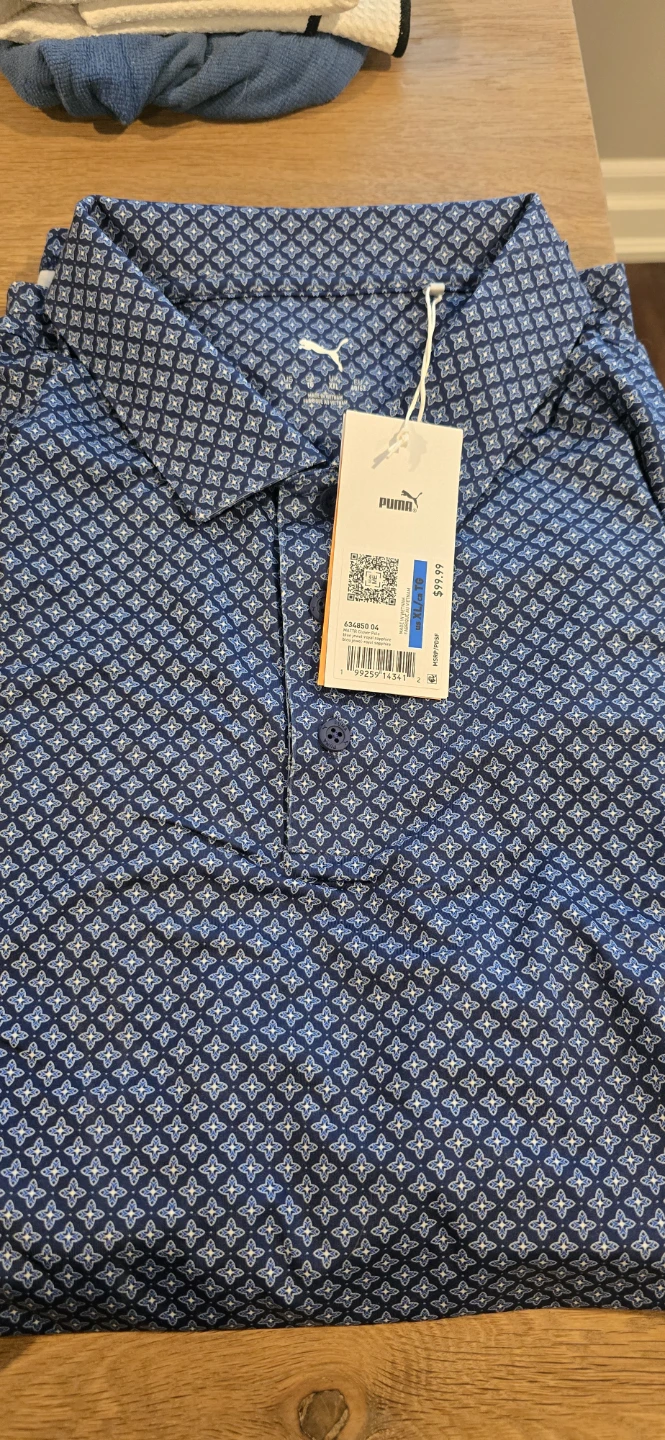 3 XL golf shirts, and 1 hat.  Retail value $270 - photo 2