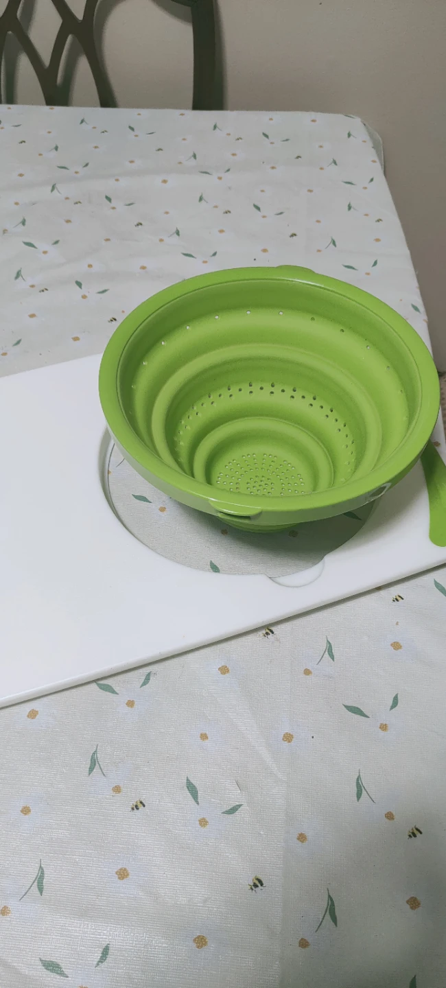 Collapsible Colander Cutting Board Set - photo 2