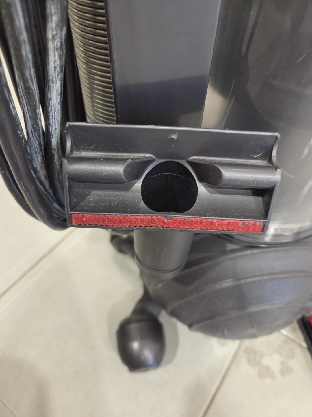 Dyson Upright Vacuum Cleaner - photo 4