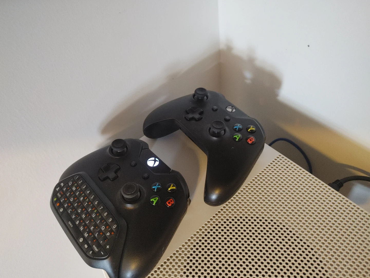 Xbox One s - photo 2
