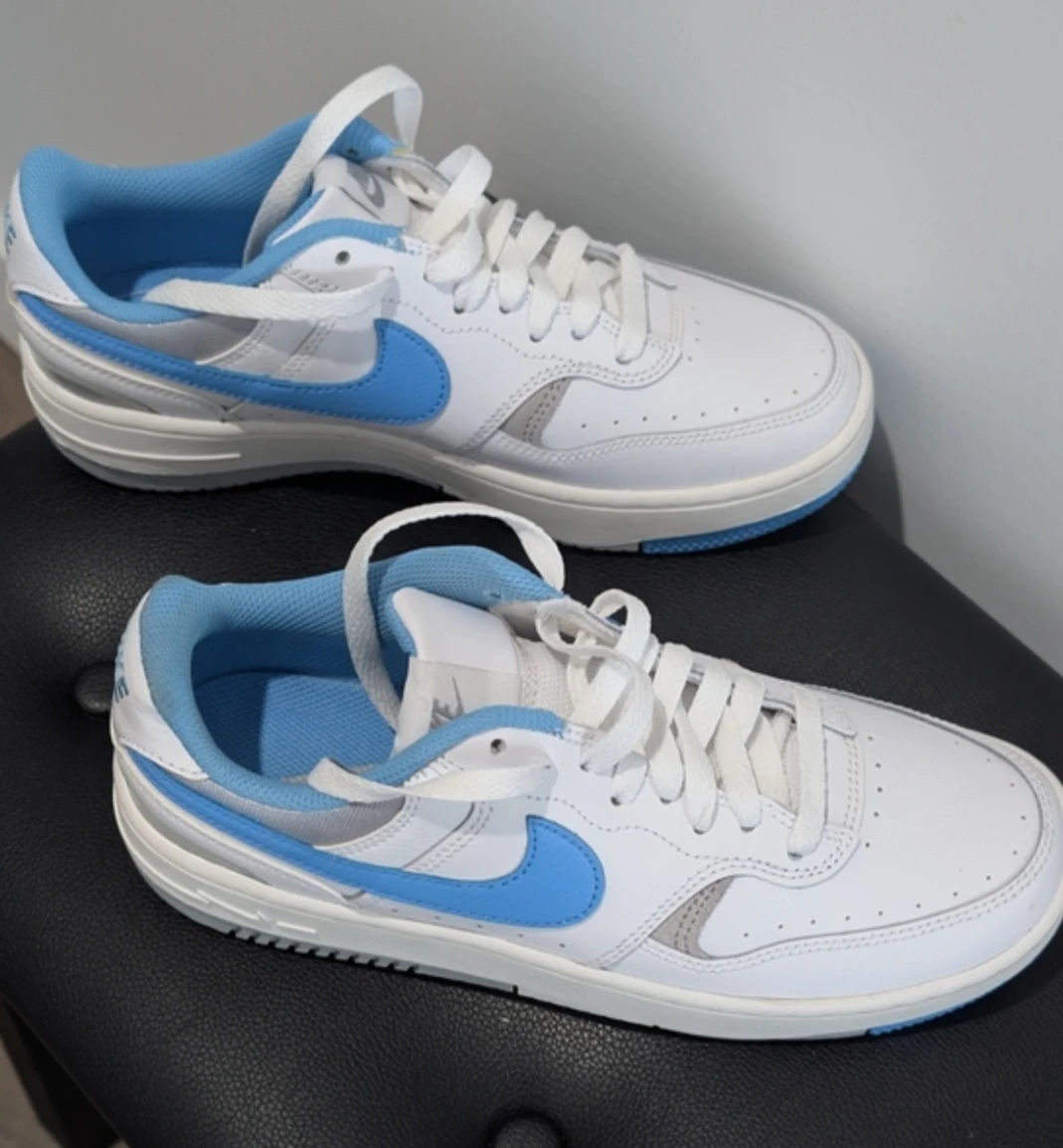 Nike Women's White/Blue Sneakers - photo 2