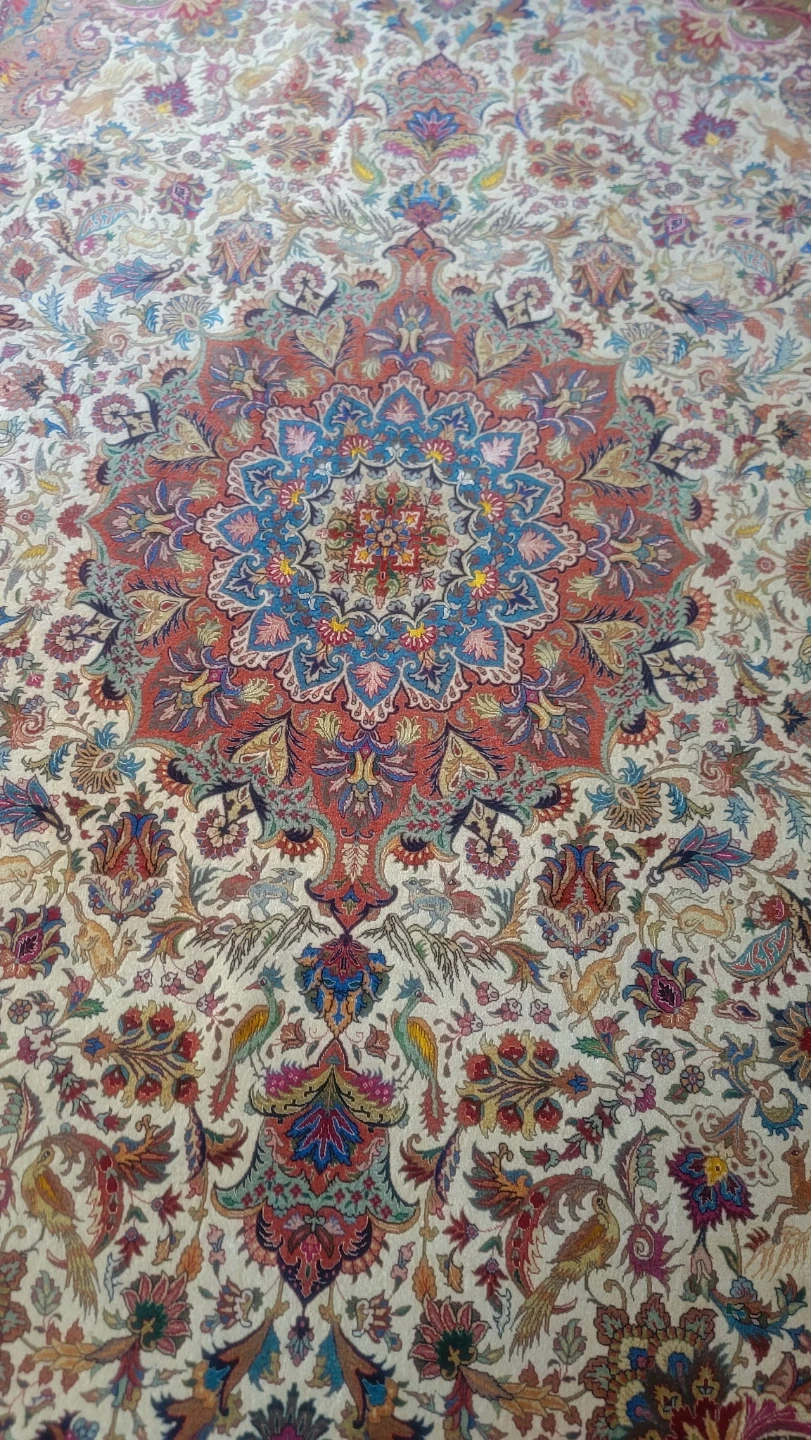 Persian Silk wooven wrapped hand knotted vegetable dye - photo 3
