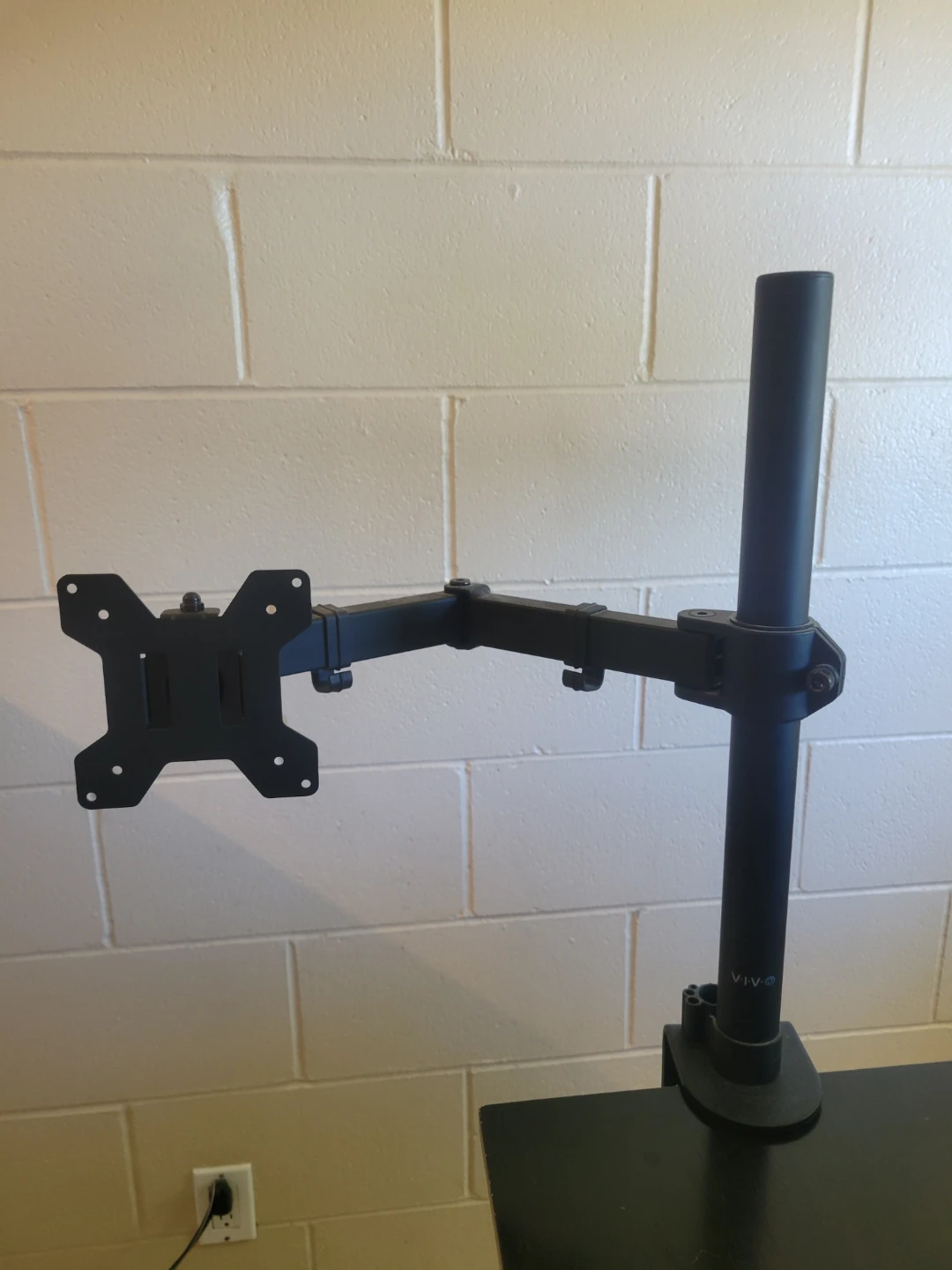 VIVO Single Monitor Desk Mount
