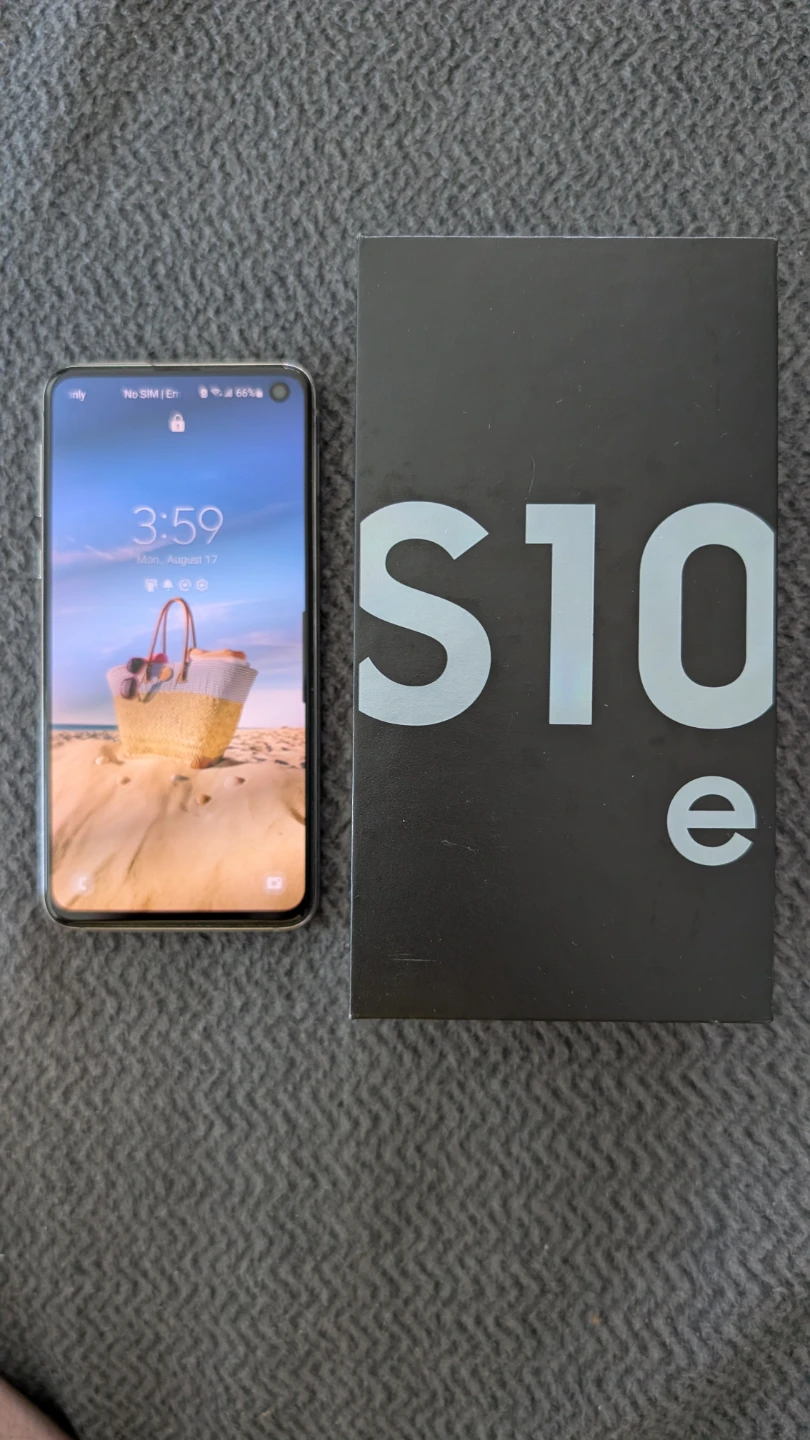 Samsung Galaxy S10e 128GB – Unlocked - photo 5