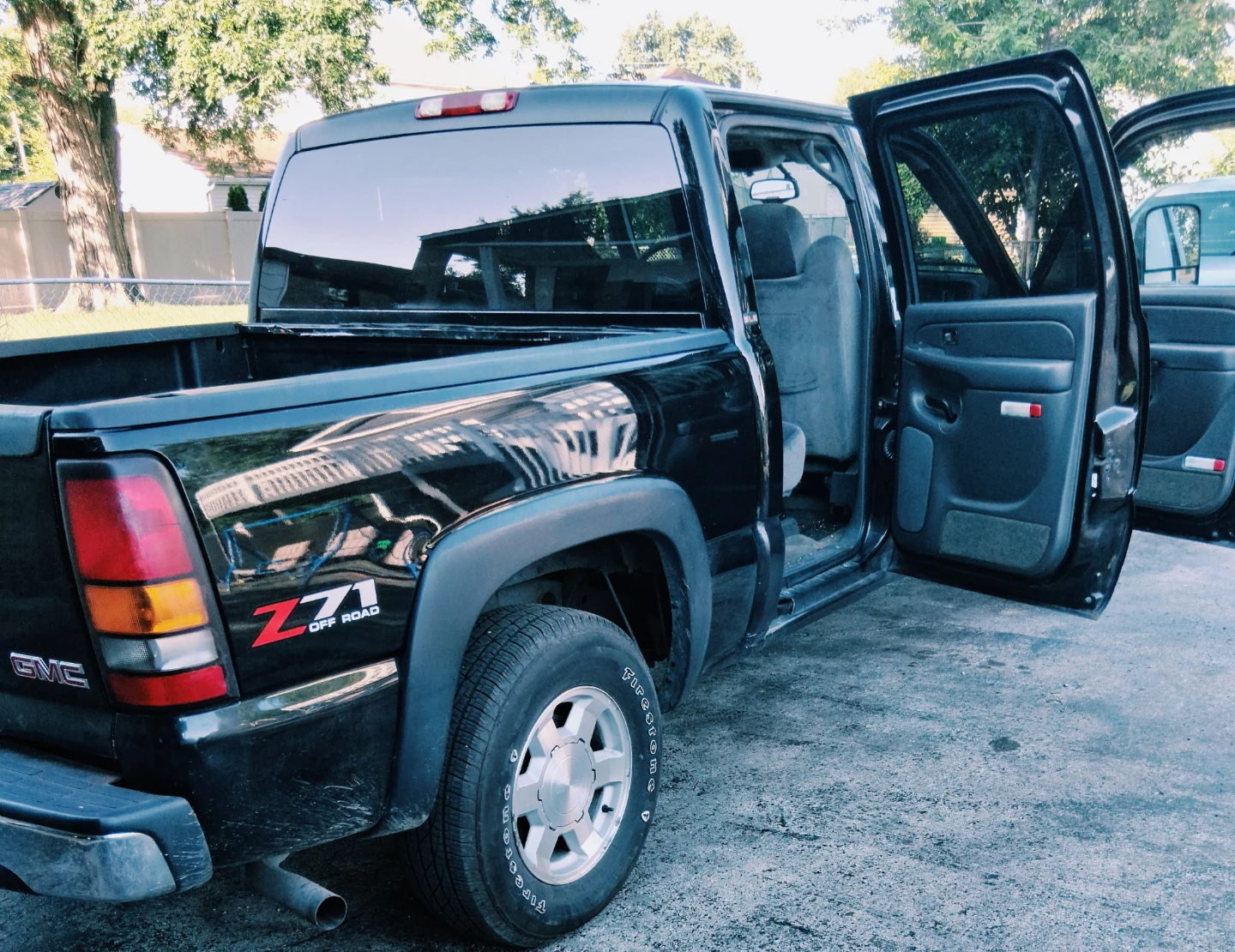 2005 GMC Sierra Z71 1500 5.3l v8 Truck - photo 2
