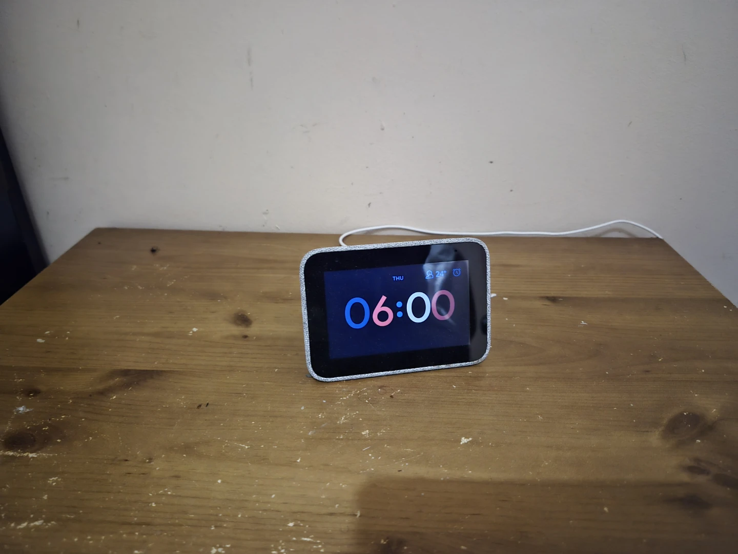 Lenovo smart clock with WiFi and Google Assistant - photo 4