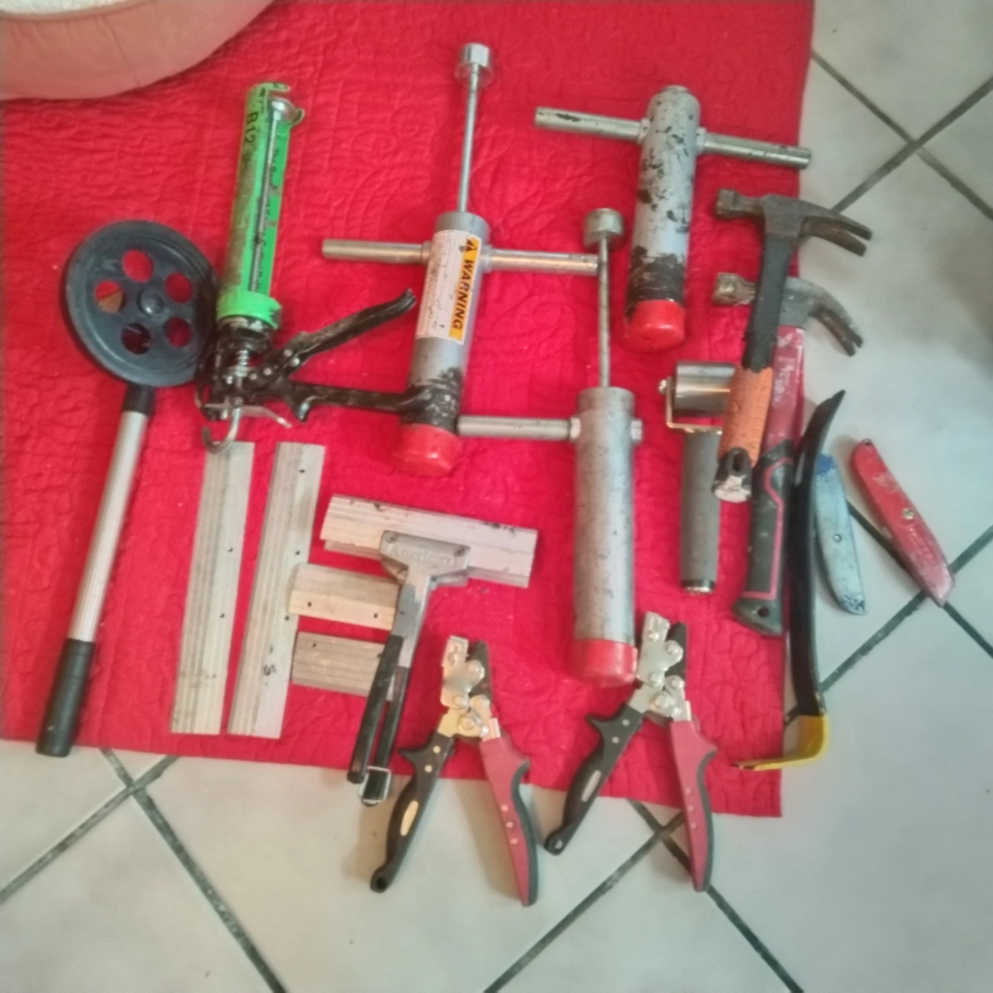Roofing tools all for 120 whit box