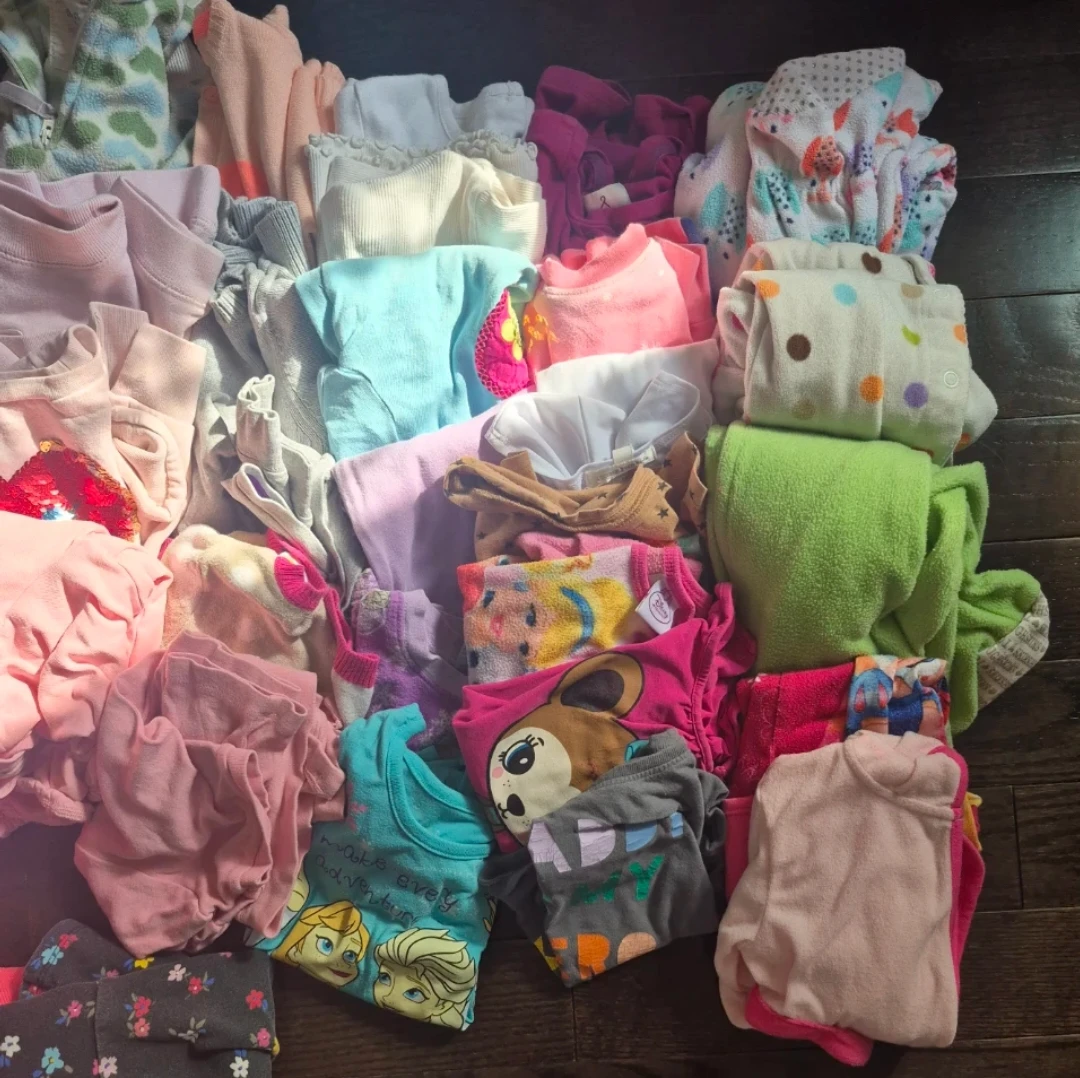 Huge 123pc Toddler Girls Clothes Bundle - photo 3