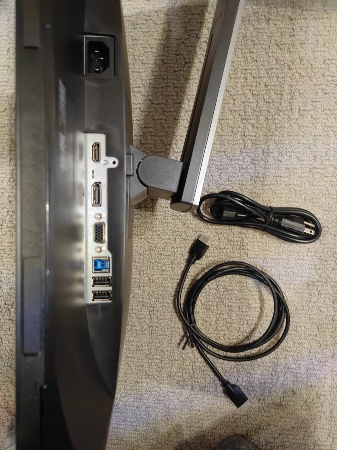 Dell 22" ($30 each / $50 for 2 )Monitor with Adjustable Stand - photo 3