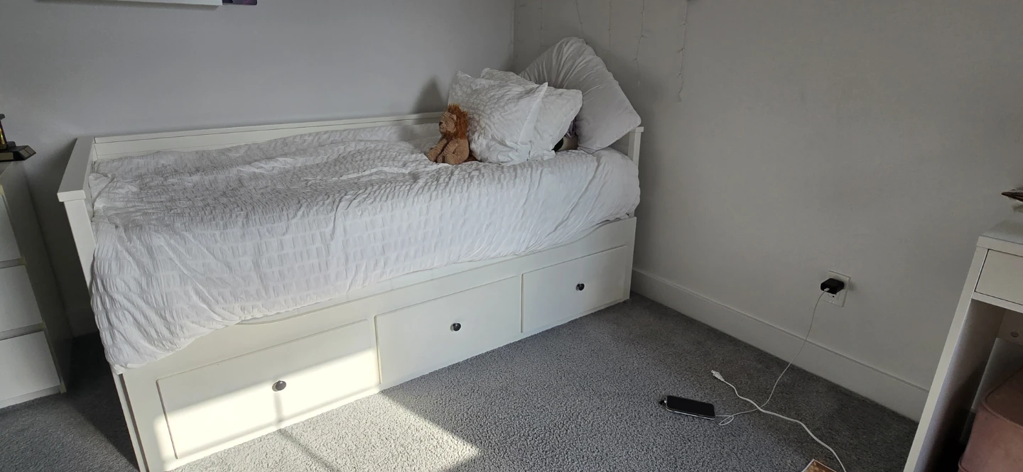 IKEA HEMNES Daybed Frame with 3 Drawers - White - Twin