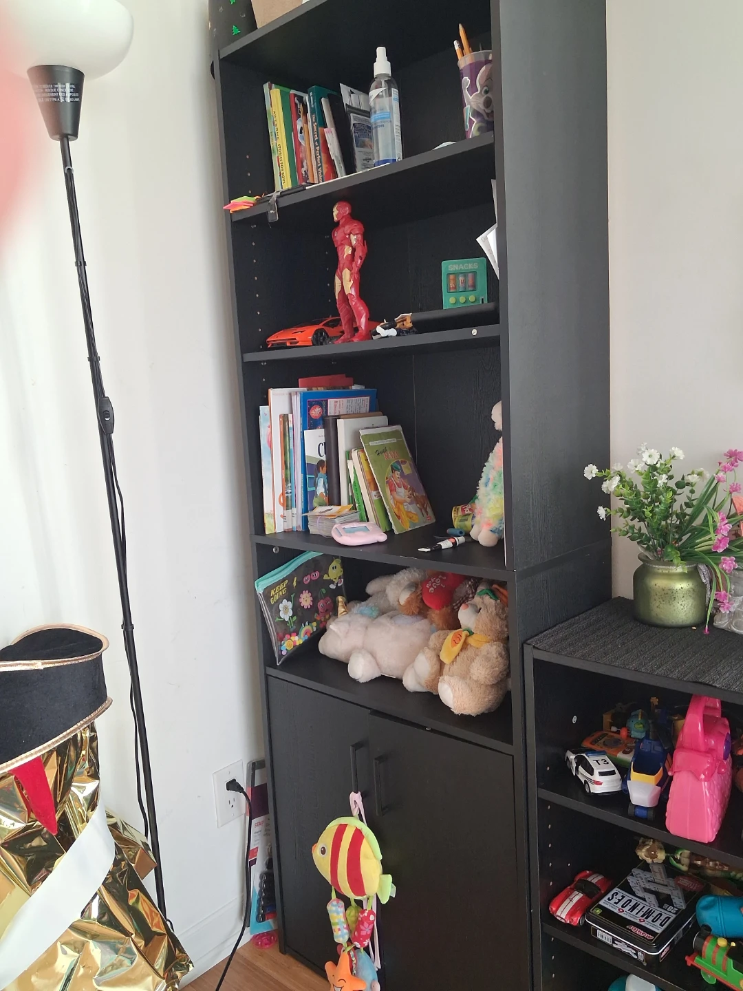 Storage unit, mainstays bookshelf with doors and 3 shelf unit