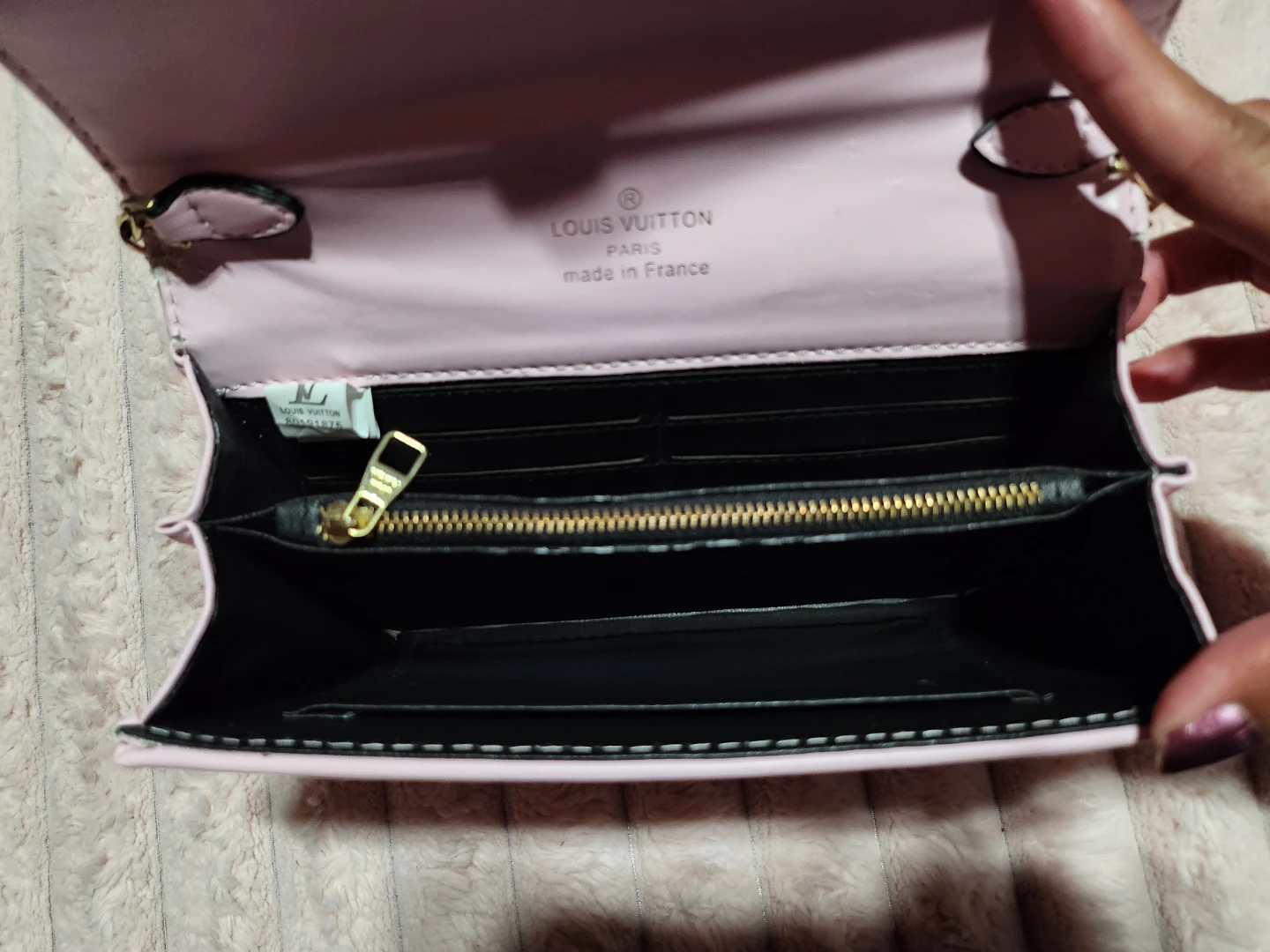 Louis Vuitton Crossbody Purse - photo 3