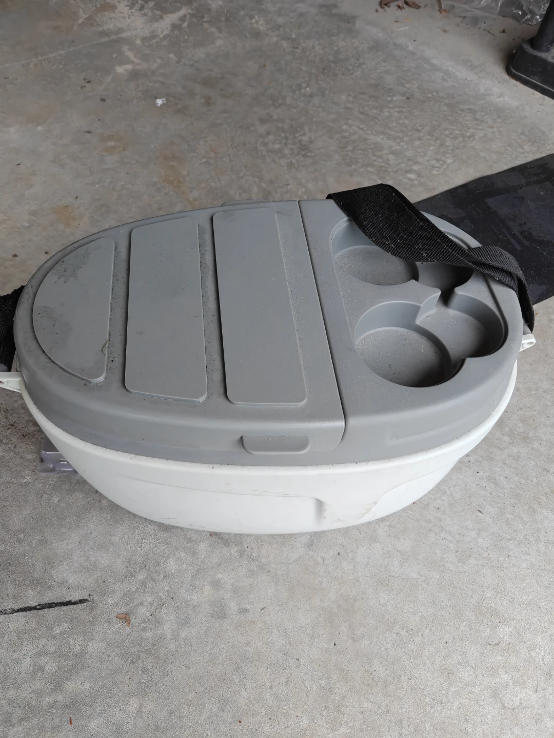 Portable Cooler with 12V Car Adapter - photo 3
