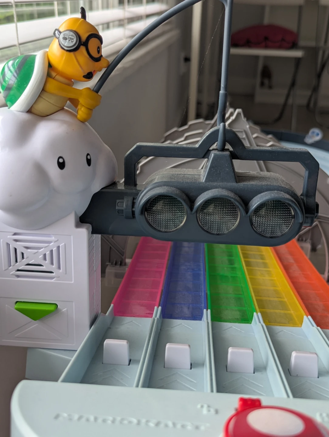 Hot Wheels Mario Kart Rainbow Road Raceway Track Set - photo 2